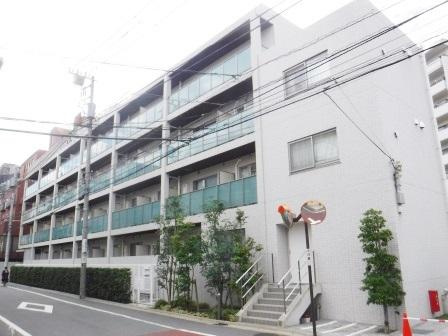 カスタリア本駒込の外観