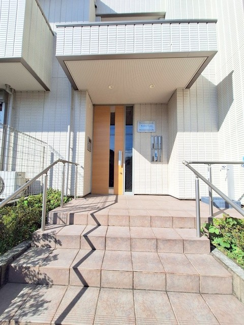 Ｍａｉｓｏｎ　Ｄｅ　Ｌａ　Ｐａｉｘ　メゾンドゥラペのエントランス|★エントランス★