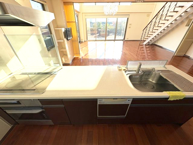 美と余裕が住まう家～大空間のある上質な暮らし～のキッチン|キッチンです