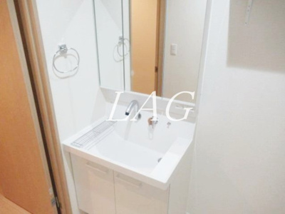 【洗面所】 | ブエナ・スエルテ | 洗面台です。