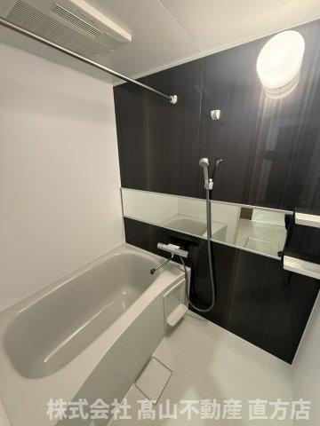 BRAVE BASE香月中央の浴室