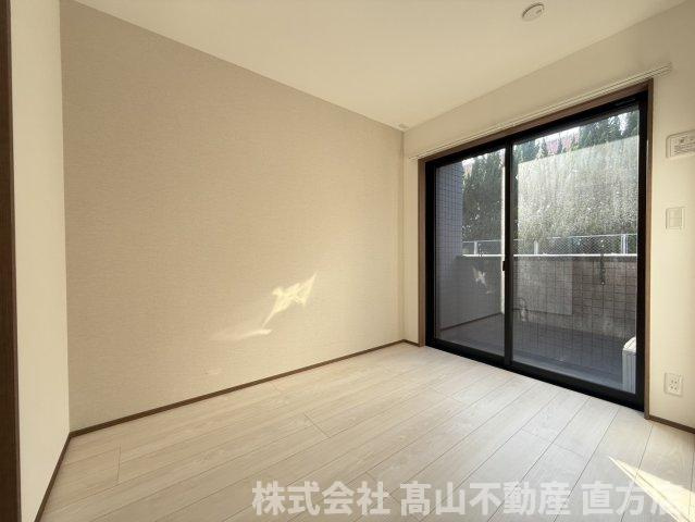 BRAVE BASE香月中央の洋室