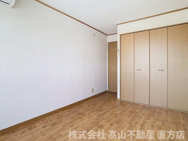 ユニフレックス中間Bの寝室