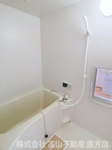 ユニフレックス中間Bの浴室