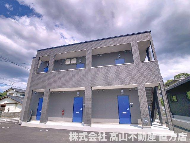 直方市大字感田のアパート