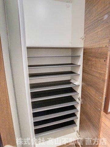 グランスタ馬場山Bコートの収納