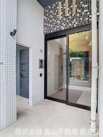 ブルーダイヤモンド中間のエントランス