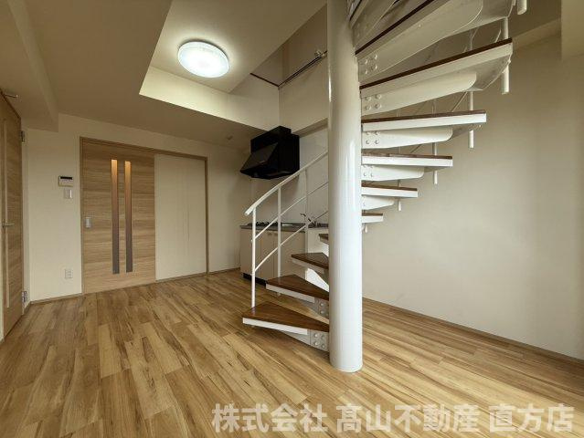 ブルーダイヤモンド中間の居間・リビング