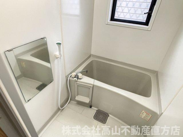 パリエンテ木屋瀬の浴室