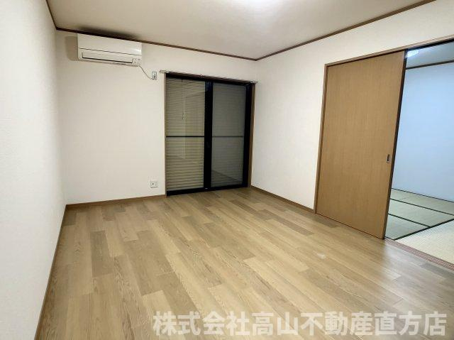 パリエンテ木屋瀬の居間・リビング