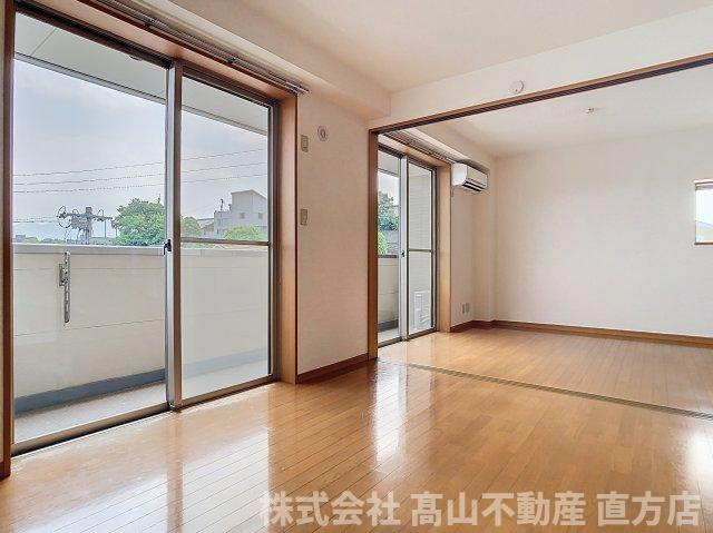 ロワイヤルT・NⅡの洋室