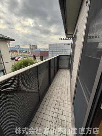 メゾン　リヴィエールBのバルコニー