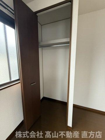 宮若市本城のアパートの内装