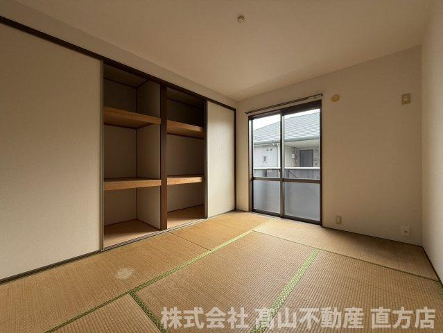 宮若市本城のアパートの和室