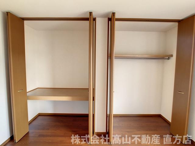 直方市大字植木のアパートの収納