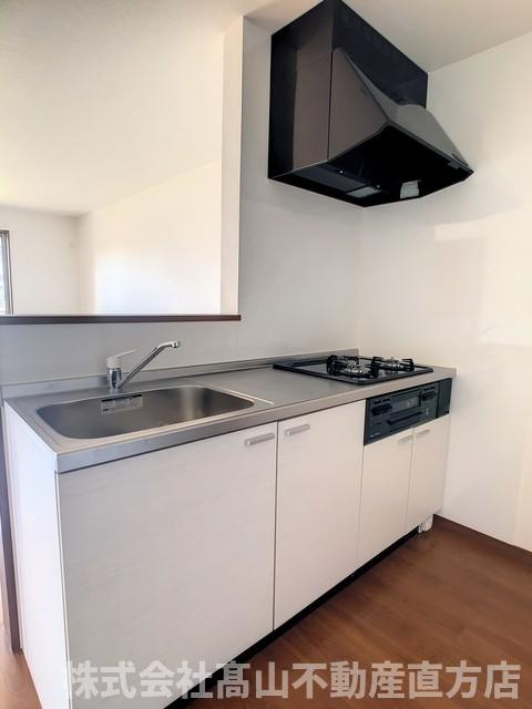 直方市大字感田のアパートのキッチン