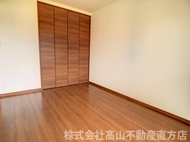 直方市大字感田のアパートの洋室