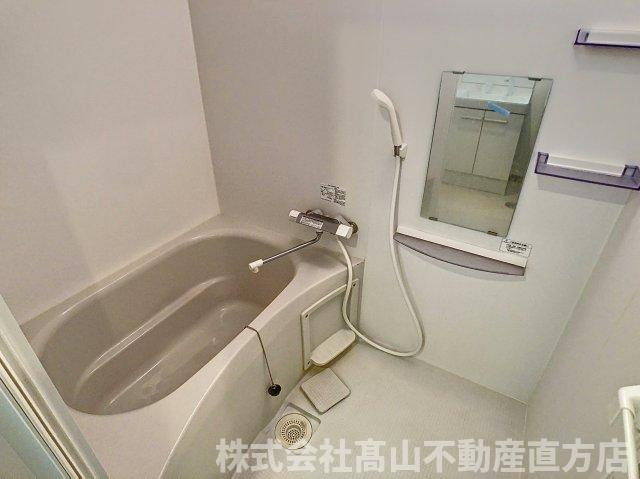 ユーミークランツ殿町の浴室