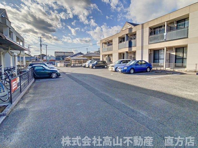 ソレイユⅡの駐車場