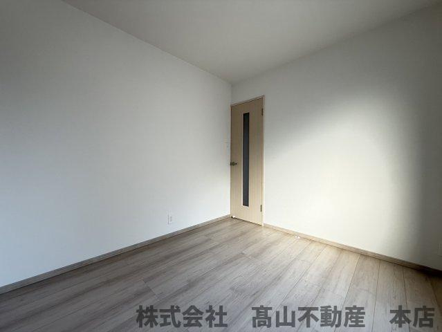 北九州市八幡西区大浦１丁目のアパートの居間・リビング