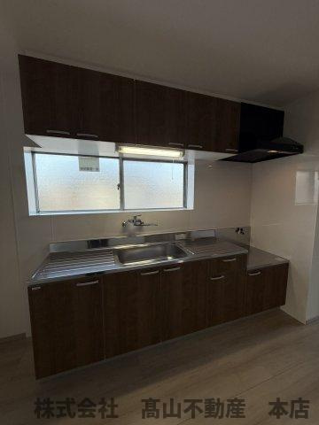 北九州市八幡西区大浦１丁目のアパートのキッチン