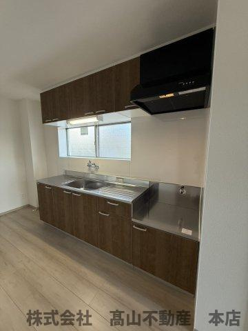 北九州市八幡西区大浦１丁目のアパートのキッチン