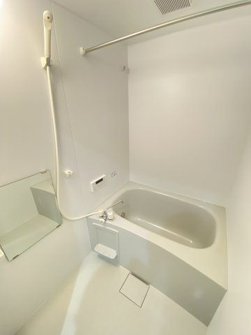 カローレ岡垣Ⅰの浴室