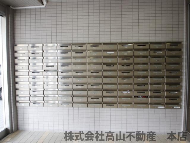 ジュネスシティ宮の前の設備