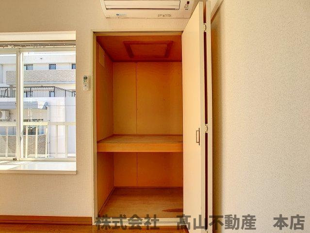 パームビレッジⅡの収納