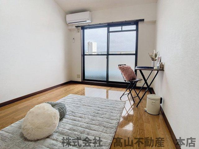 松尾ビルの居間・リビング