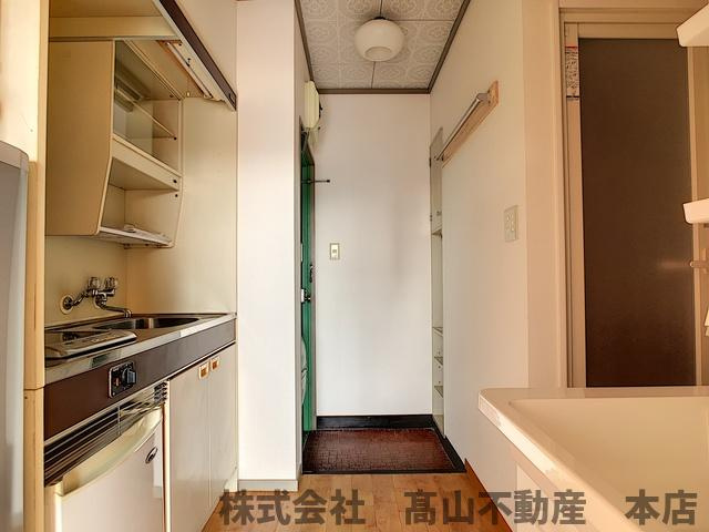 キャンパスシティ正門前Ⅱの玄関