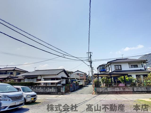 コーポしらいしAの駐車場