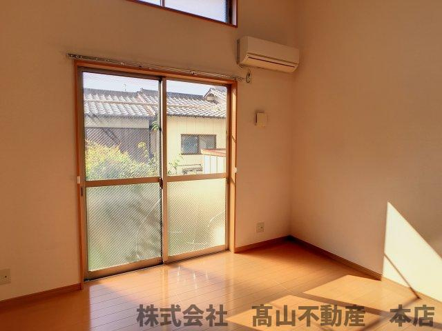 ジェニファー１１の洋室