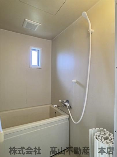 ドミール赤間苑の浴室