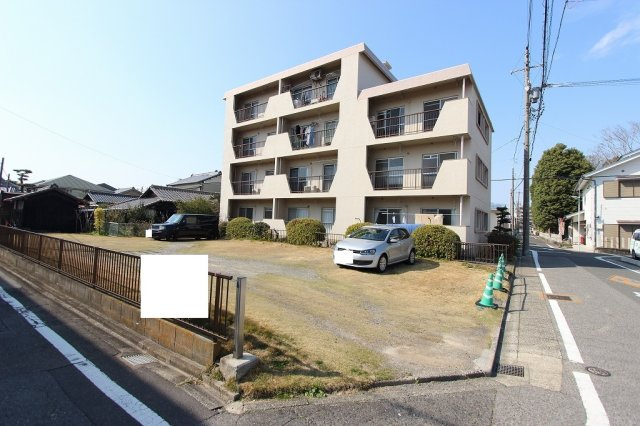 こだまハイツの駐車場|敷地外駐車場まで10ⅿとなります