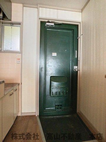 リベルタテイク７の玄関