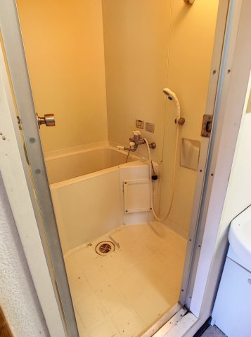 神谷ハイツの浴室