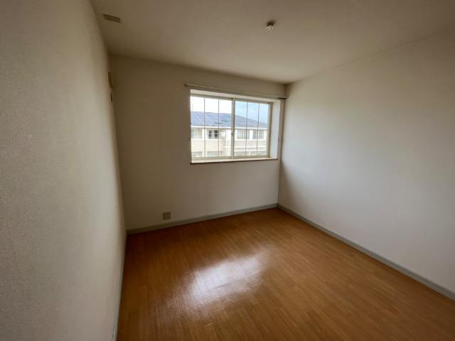 グランベル弐番館の寝室|寝室