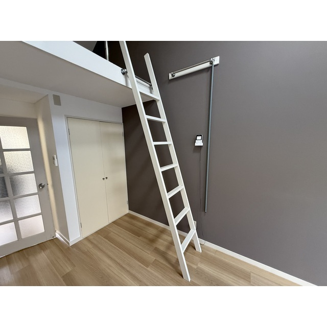 ガザニアの居間・リビング