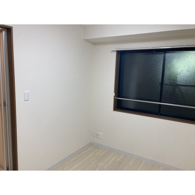 第100オーナーズビルの居間・リビング