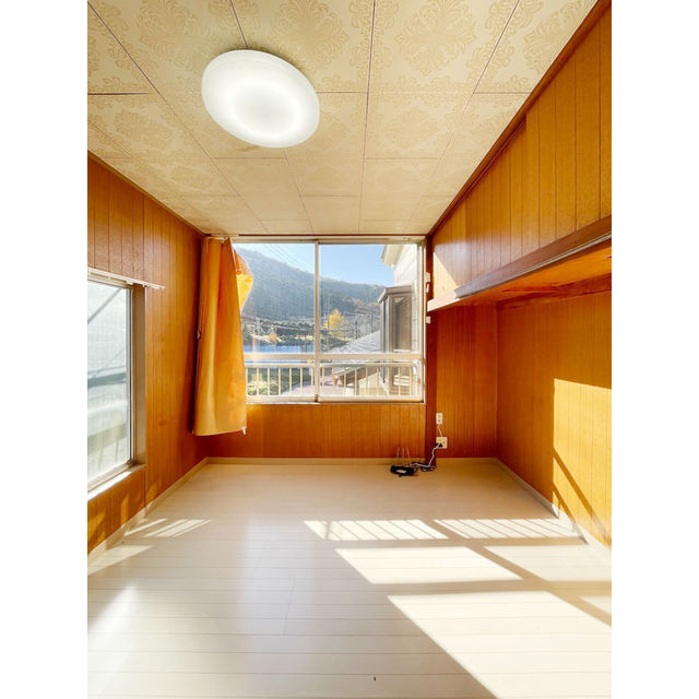 カリス毛呂山の居間・リビング