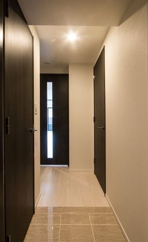 レジディア中目黒Ⅲの玄関