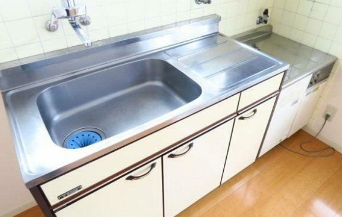 サンハイム新富のキッチン