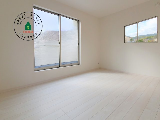 福岡市西区今宿東3丁目第1-3棟（B号棟）の内観：施工例|主寝室には収納力に優れたクローゼットがありますので、お部屋もすっきり片付きます。