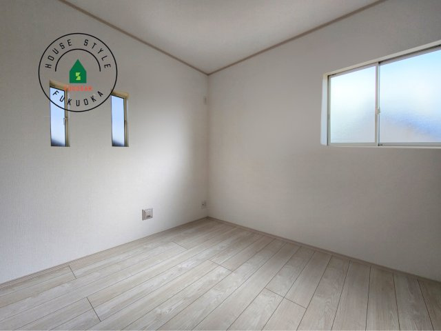 福岡市西区今宿東3丁目第1-3棟（B号棟）の内観：施工例|穏やかな光が差し込む室内には、穏やかな時間が流れます。