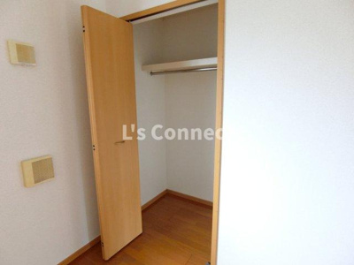 【収納】 | アクティブ | クローゼットでお荷物もすっきり収納。