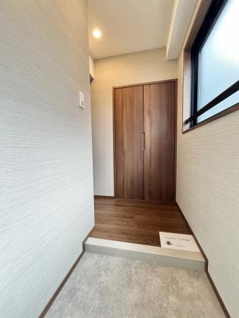 エム・グランヴィア駒形の玄関