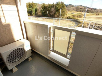 【バルコニー】 | ソル・レヴェンテ | 晴れた日には洗濯物もたくさん干せます。