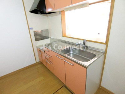 【キッチン】 | ソル・レヴェンテ | ２口ガスコンロ設置可能な対面キッチンです。