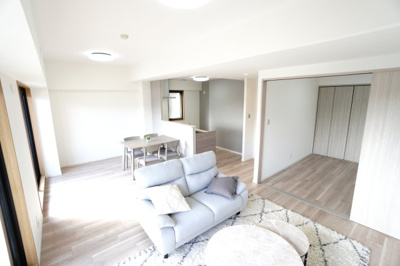 【居間・リビング】 | 【リノベ済】クレイドル西原駅東 | 室内（2026年1月30日12：00頃）撮影